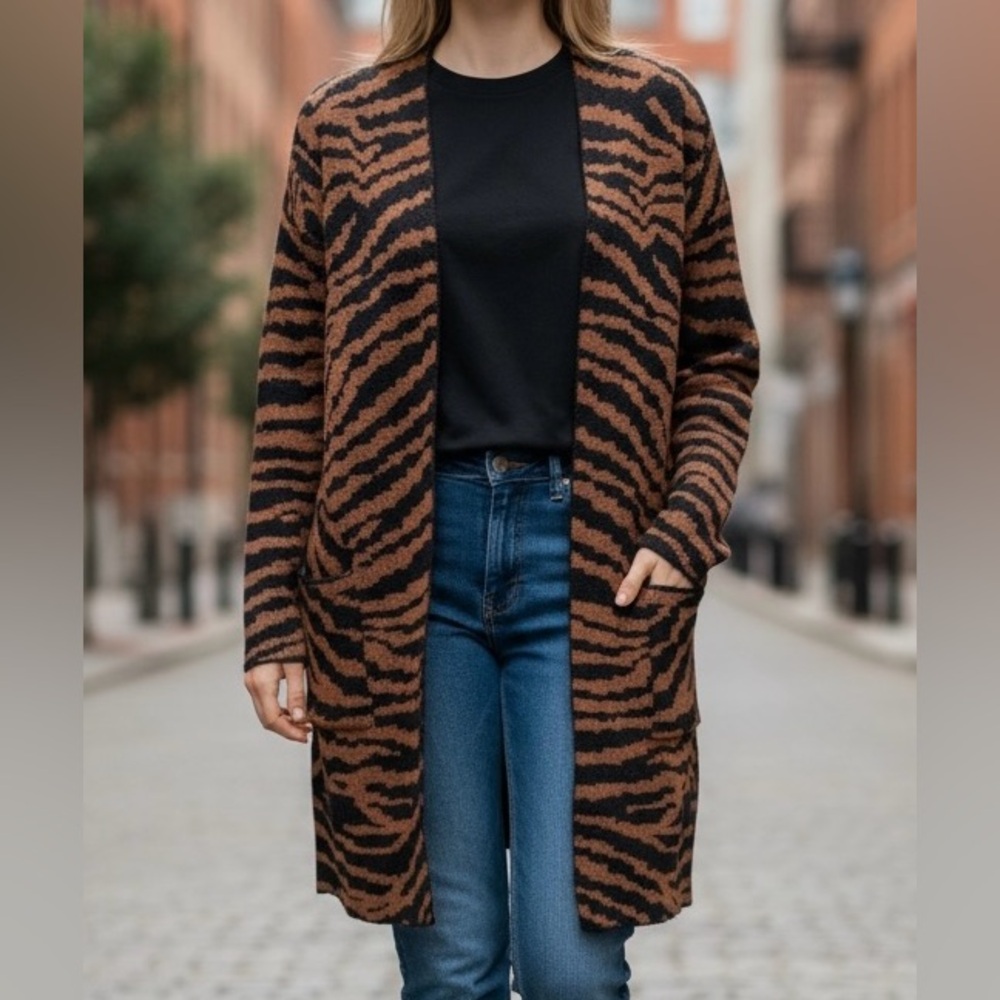 Nine West Open Front Tiger Print Long Cardigan Sweater Duster Sz‎ Medium NWT